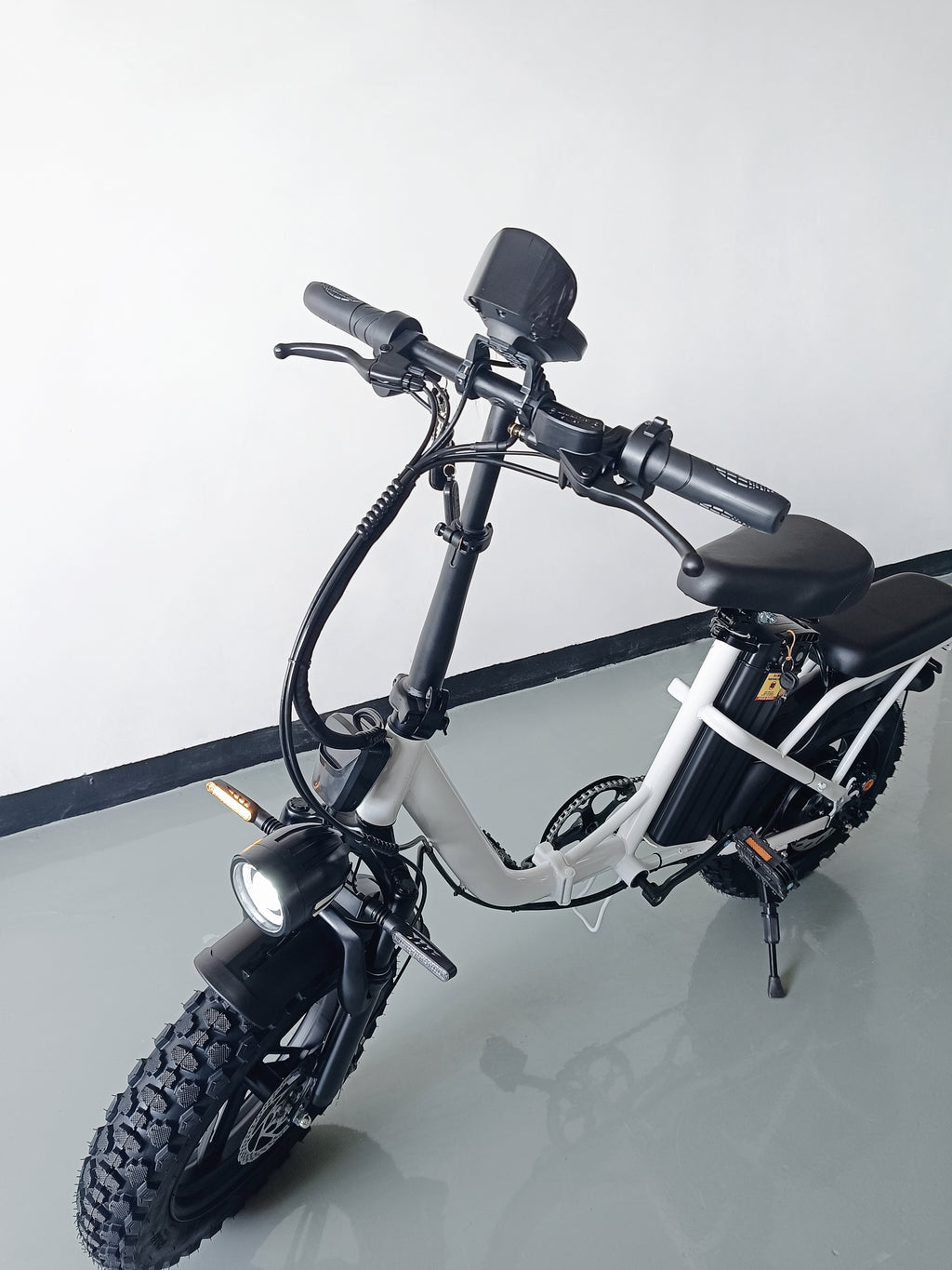 AH-X6 folding ebike popular in US & EU