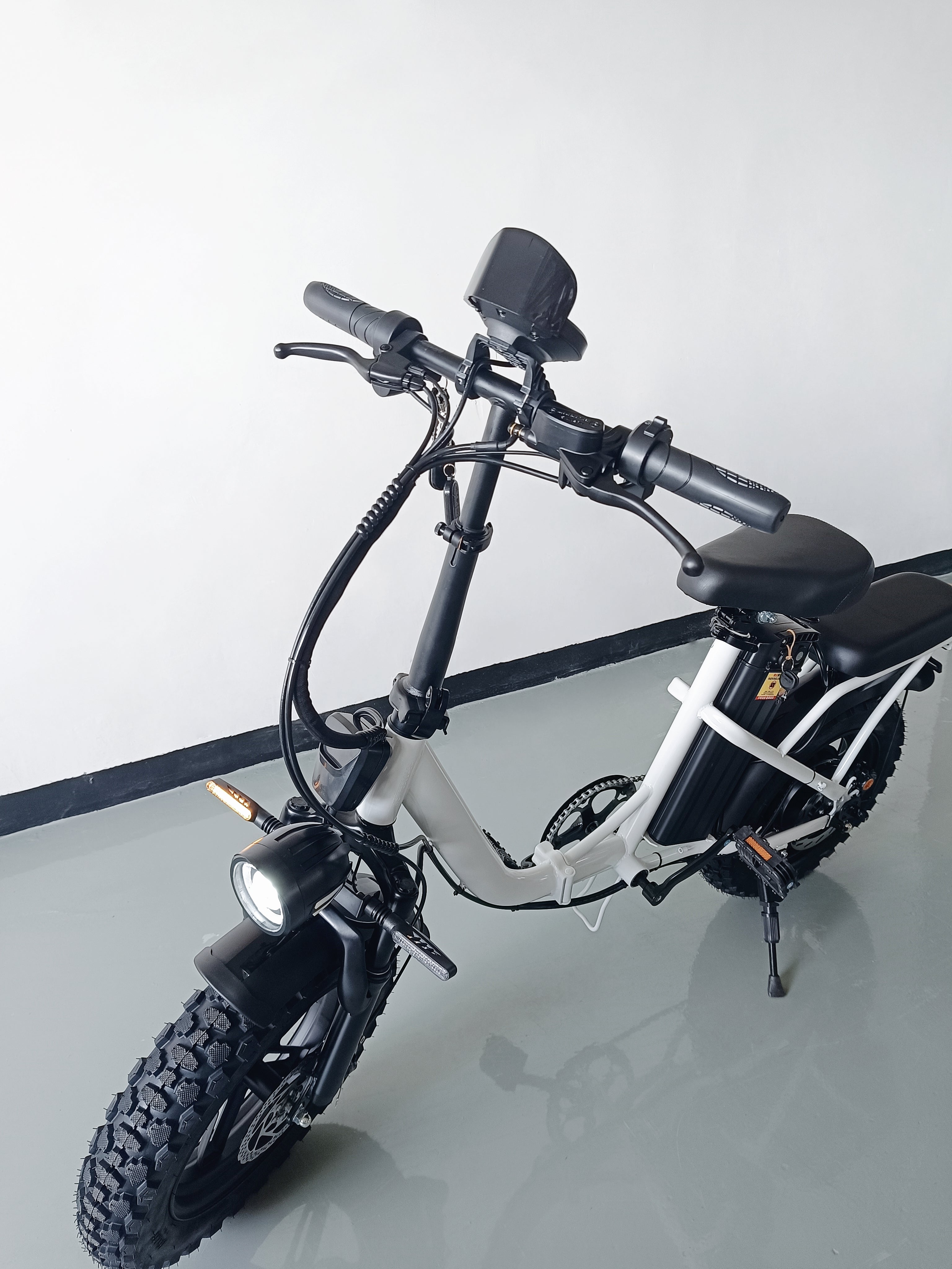 AH-X6 folding ebike popular in US & EU